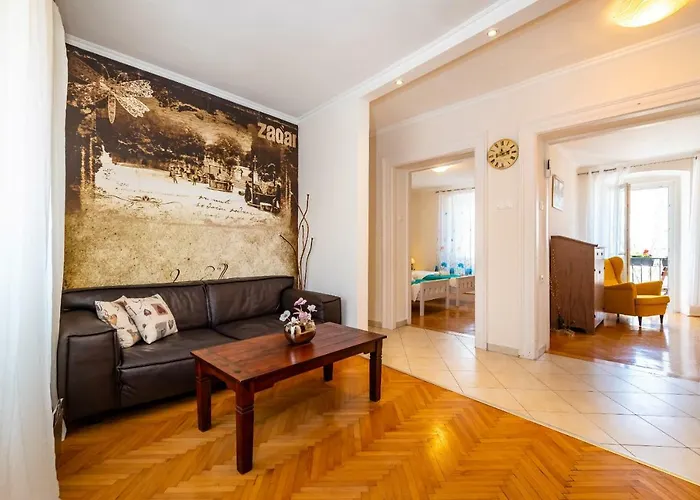 Caesar By Belmont Realty Lejlighed *