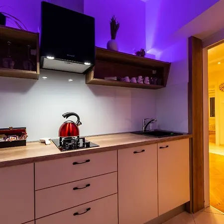 Caesar By Belmont Realty